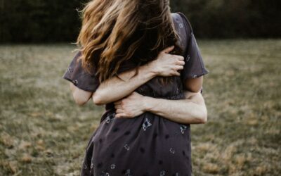 「妳為什麼對我這麼好？」善意傳遞與互惠規範：我們幫人，是因為曾被溫柔對待
